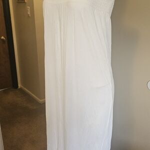 East 5th White Backless Dress